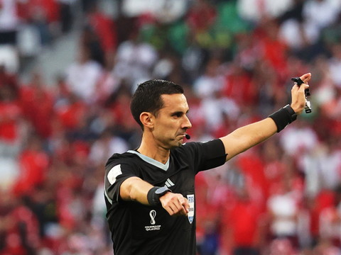 Suisse - Portugal arbitré par Cesar Ramos