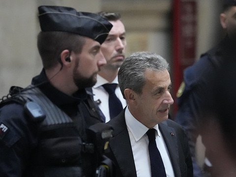 Procès: Sarzoky est venu 