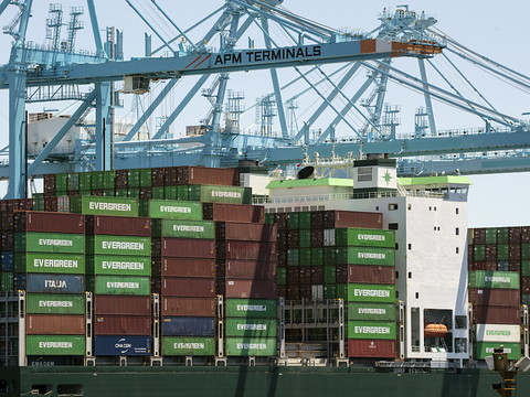 USA: le déficit commercial continue de se creuser en octobre