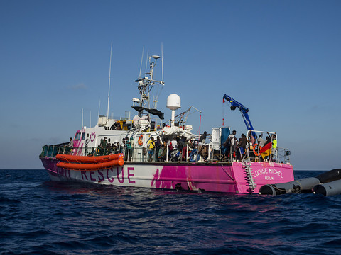 L'Italie accueille trois navires de migrants, pas de 