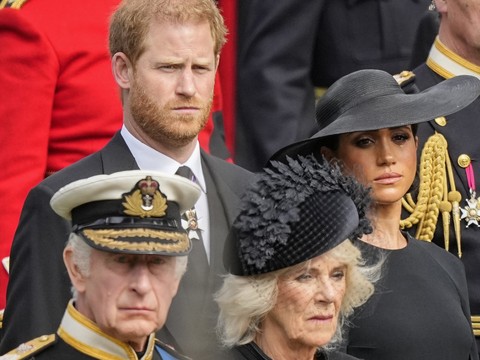Harry et Meghan: le chef de la diplomatie défend les 