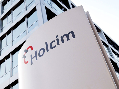 Holcim cède ses activités en Russie