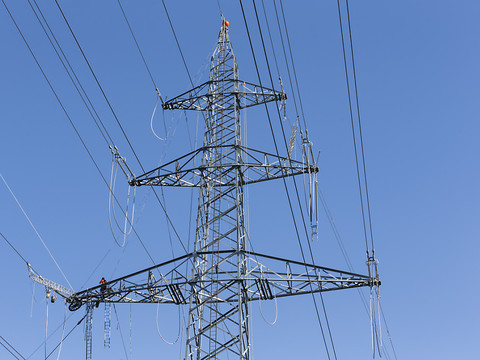 Swissgrid se prépare à augmenter la tension en vue de l'hiver