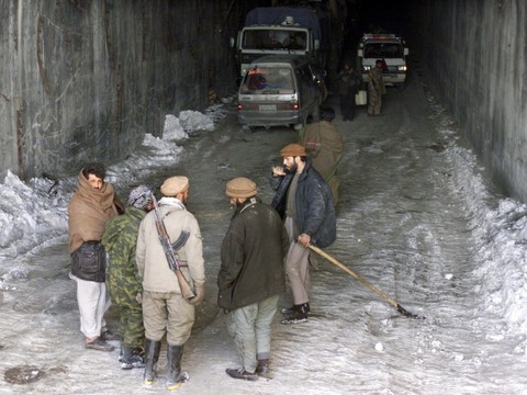 19 morts dans l'accident d'un camion-citerne en Afghanistan