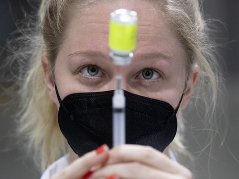 Le commerce extérieur suisse plombé par la pharma en novembre