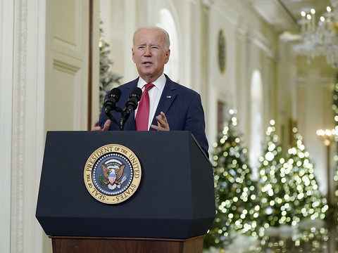 Biden souhaite à l'Amérique de se purger de la division politique