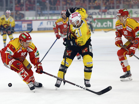 Ajoie se fait plaisir contre Lausanne, Bienne rate le coche