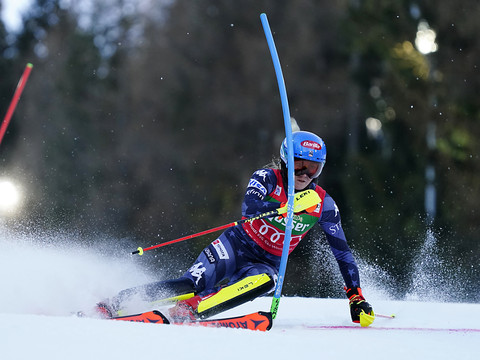 1re manche: Shiffrin en tête, Holdener à 1''02
