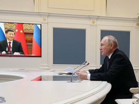 Poutine veut renforcer la coopération militaire russo-chinoise