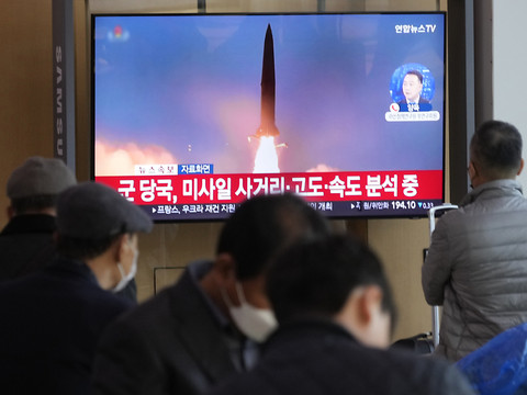 La Corée du Nord tire trois missiles balistiques en mer du Japon