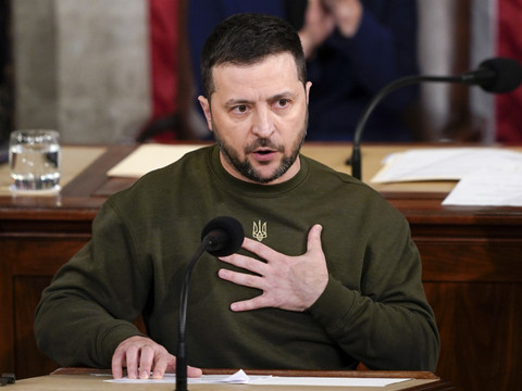 Zelensky assure que son pays se battra 