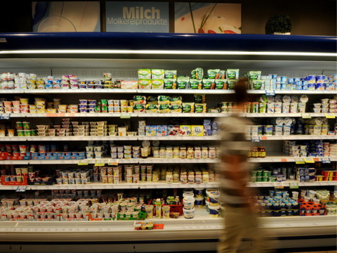 Allemagne: net repli de l'inflation en décembre à 8,6% sur un an