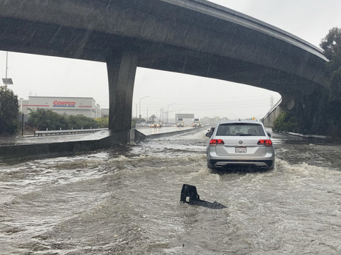 Une tempête potentiellement meurtrière menace la Californie
