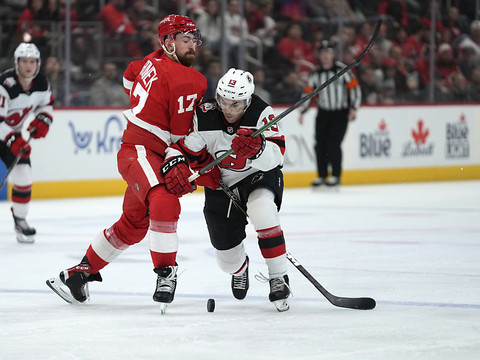 Un but, un assist et une étoile pour Nico Hischier
