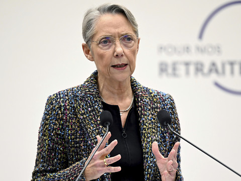 Le gouvernement présente la réforme des retraites: âge légal 64 ans