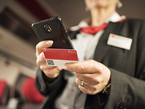 Le Swisspass permet désormais d'acheter des titres de transport