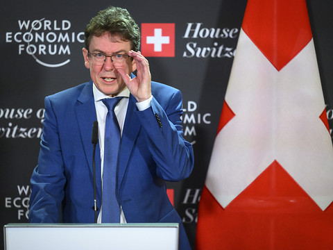 Rösti vante les atouts suisses dans la course à la décarbonation