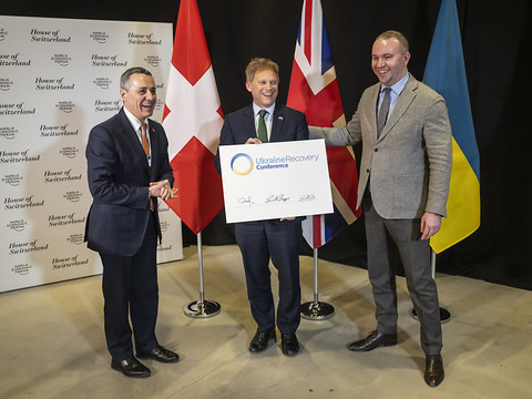 La Suisse passe le témoin de la conférence Lugano à Londres