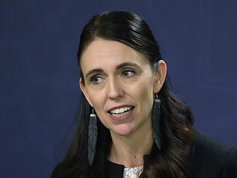 La Première ministre annonce qu'elle démissionnera en février