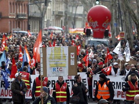 Réforme des retraites: le gouvernement français inflexible sur les 64 ans