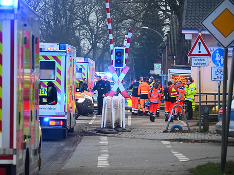 Deux morts et des blessés dans une attaque au couteau dans un train