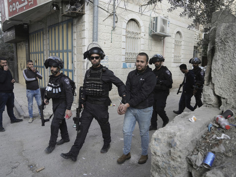 Neuf Palestiniens tués lors d'un raid israélien en Cisjordanie