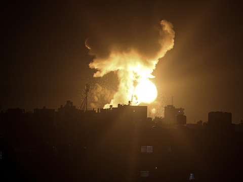 Israël frappe Jénine et Gaza, au moins 10 morts