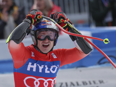 Odermatt remporte le premier super-G de Cortina