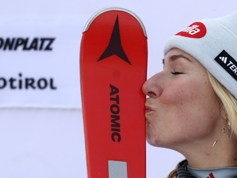 Shiffrin à une longueur de Stenmark, Holdener 3e