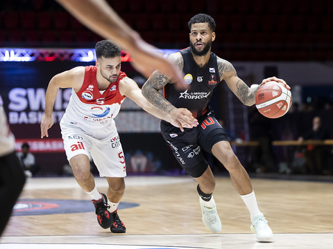 Les Lions de Genève craquent, Massagno en finale