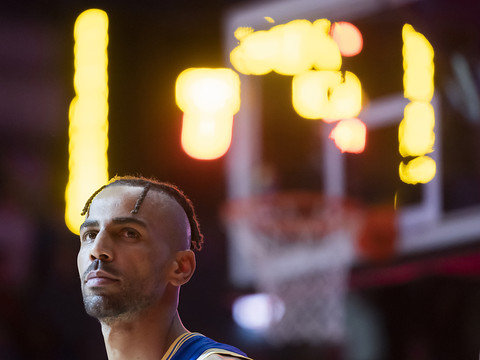 Thabo Sefolosha et Vevey en finale contre Massagno