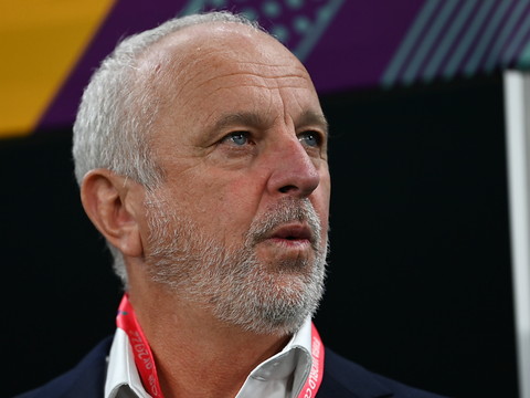 Le sélectionneur Graham Arnold prolonge pour quatre ans