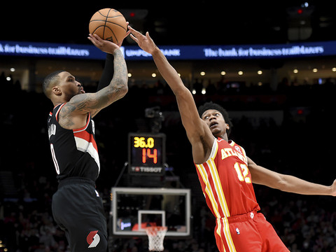 Les Hawks à nouveau dans le rouge