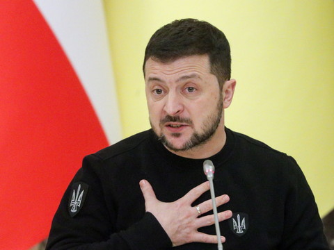 Kiev s'attaque à 