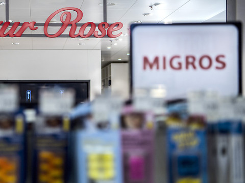 Migros rachète les activités suisses de Zur Rose