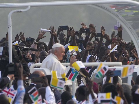 Le pape termine son 