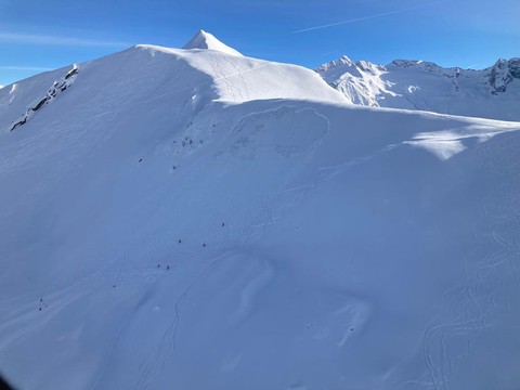 Avalanches: cinq morts dimanche en Autriche, huit dans le week-end