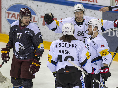 Fribourg s'offre Genève et se rapproche des play-off