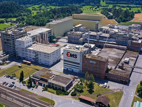 Ems-Chemie: bénéfice net en léger repli, dividende raboté