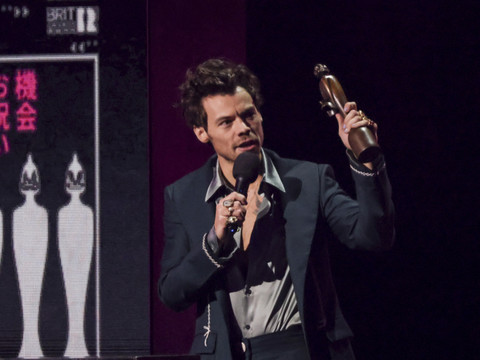 Harry Styles sacré artiste de l'année aux Brit Awards