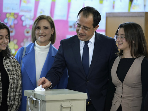 Présidentielle: l'indépendant Christodoulides élu