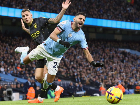 Premier League: Manchester City ne lâche rien