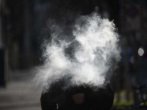 Le Tessin interdit la vente d'e-cigarettes aux moins de 18 ans