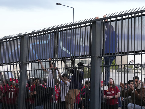 Un rapport indépendant épingle l'UEFA et les autorités