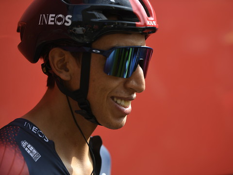 Touché au genou, Bernal diffère son retour