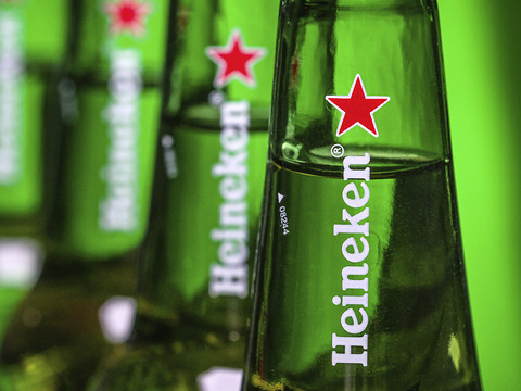 Heineken: bénéfice net annuel en baisse de 19%, objectifs maintenus