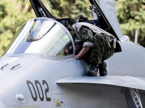 Le gouvernement demande 600 millions supplémentaires pour l'armée