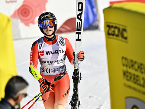 Mondiaux de ski alpin: Mikaela Shiffrin l'emporte en géant, Tessa