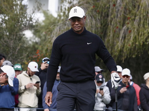 Woods en difficulté, mais parti pour rester au Genesis