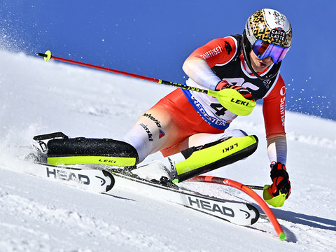 Slalom dames: Holdener à la lutte avec Shiffrin